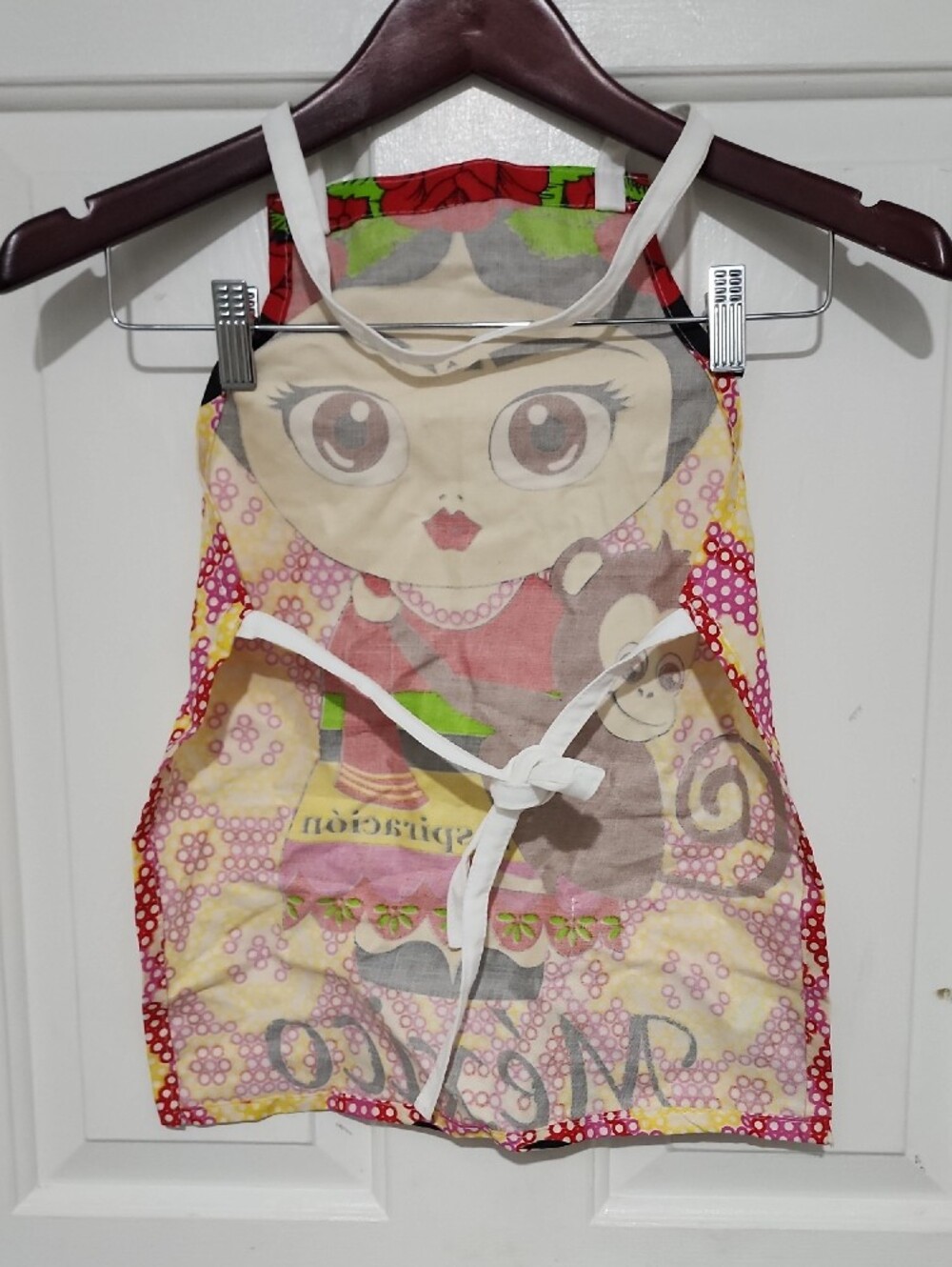 Apron - Picture 2 of 2